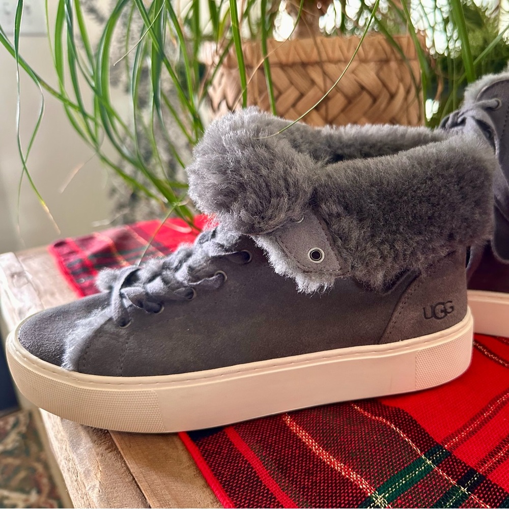 UGG high tops. Grey. Women’s size 8.